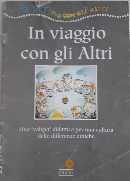 Copertina di In viaggio con gli altri